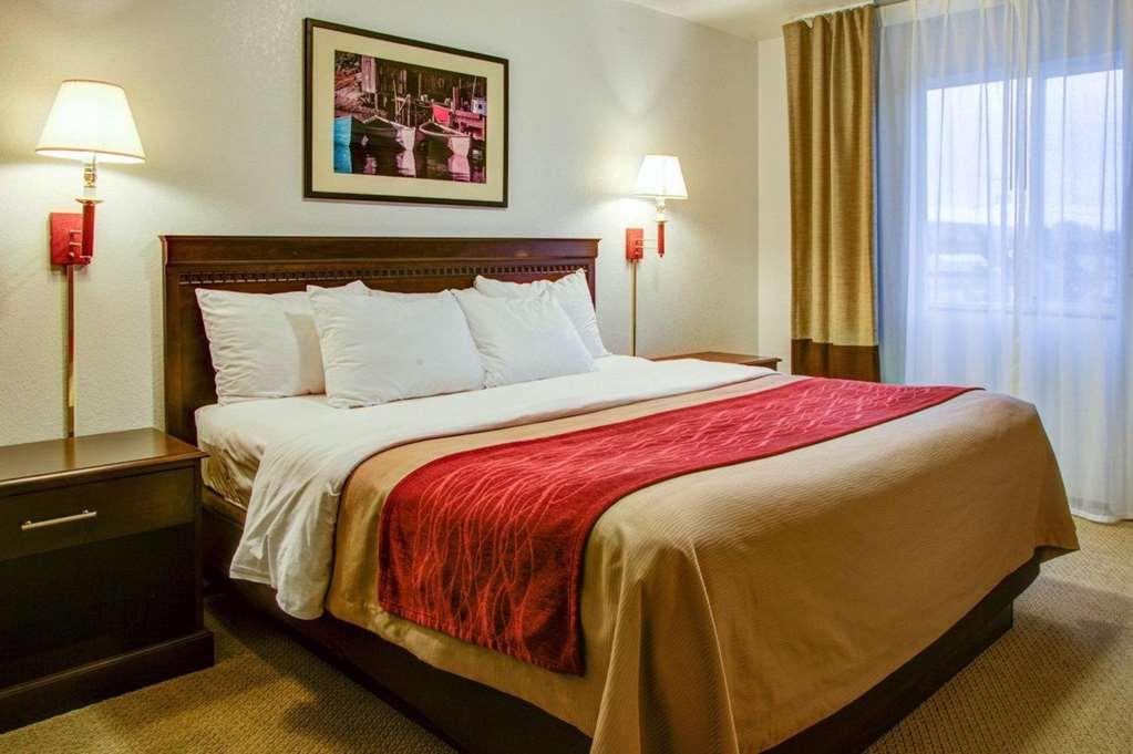 Quality Inn Florence Room photo